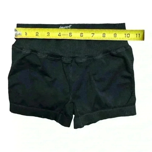 🆕FP Movement Hatch maternity running shorts, size: XS/S TP/P - Picture 4 of 8